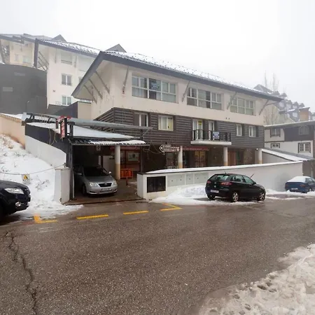 Modern With Mountain View 36 M² Apartment